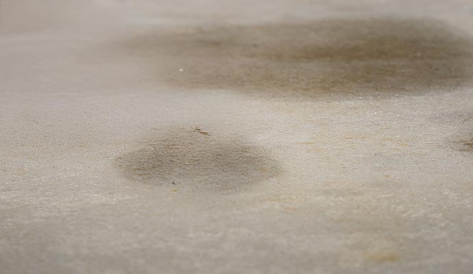 Stain on concrete floor Stain on concrete floor